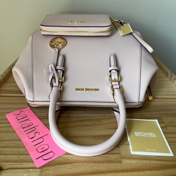 🌼Michael Kors Set - Picture 4 of 16